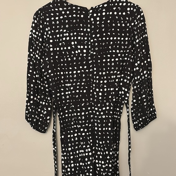 Beautiful Sam Edelman Black white Polka Dot Wrap Dress Size 6 NWT - Picture 4 of 8